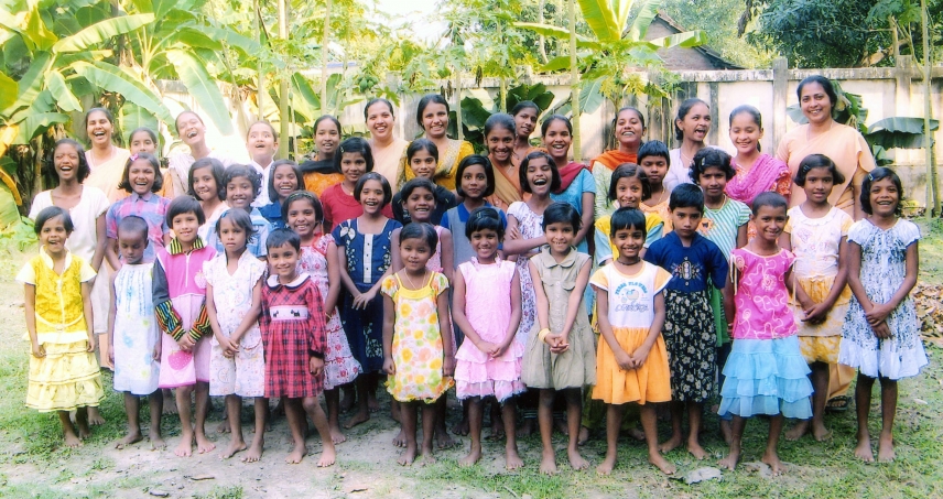 BARASAT (W.B.) “Sanjeevani Sadan” – Casa de la Providencia para niñas de la calle.